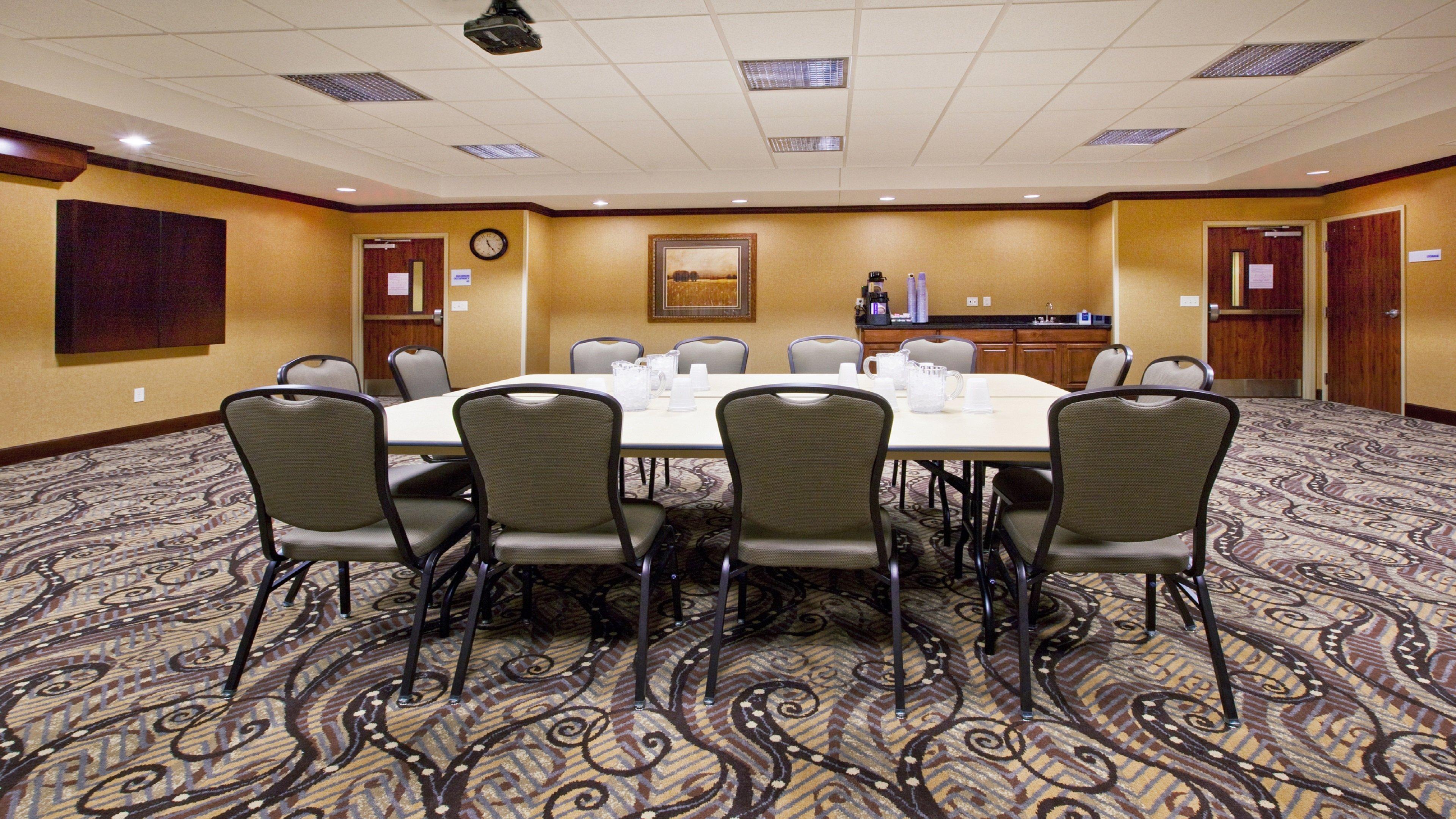 Holiday Inn Express & Suites Sioux Falls Southwest By Ihg Exterior photo