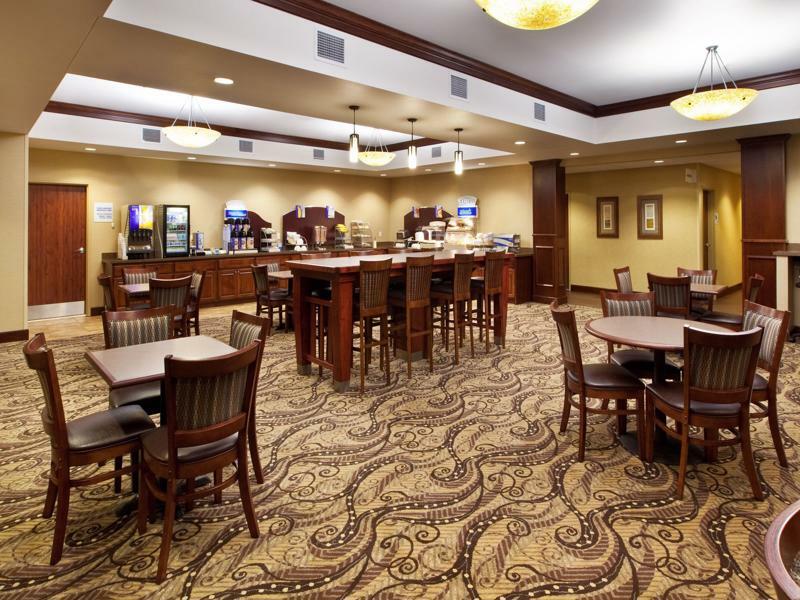 Holiday Inn Express & Suites Sioux Falls Southwest By Ihg Exterior photo